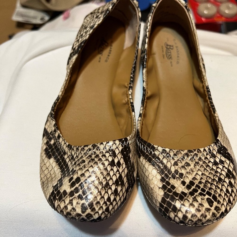 G.H. Bass Snakeskin flats